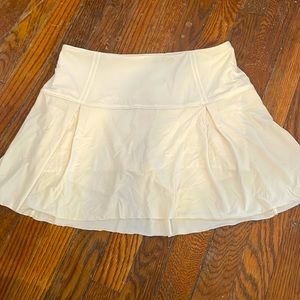 Lululemon white tennis skirt/built in shorts -lightly worn - perfect condition!